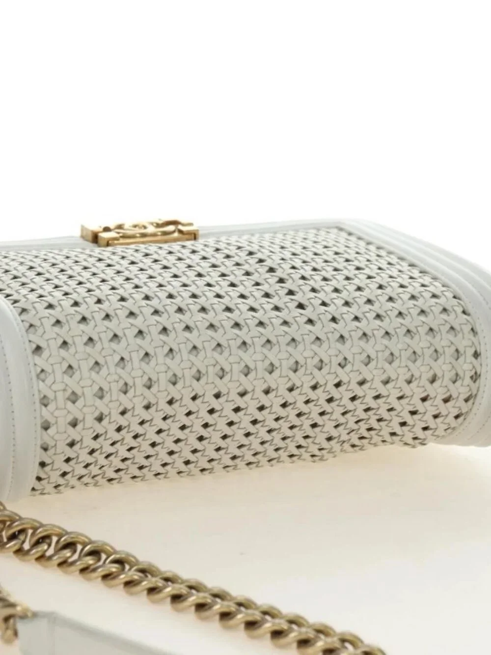 CHANEL Chain Boy Chanel Shoulder Bag Leather White Gold CC Auth ka4428V